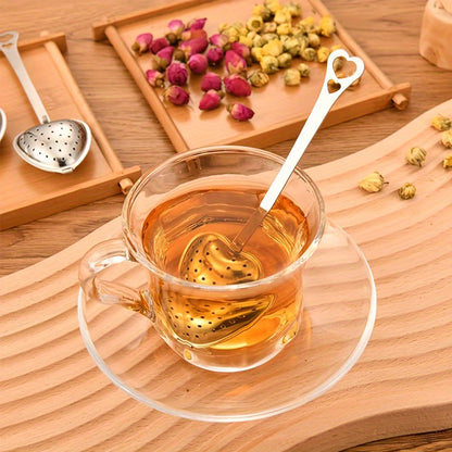 1 piece Love Tea Filter, Tea Spoon, Heart-shaped Stainless Steel Tea Infuser, Tea Steeping Spoon, Mesh Tea Filter, Perfect for Black Tea, Green Tea, Flower Tea, etc., Handy Kitchen Gadgets, Long-lasting and Simple to Wash