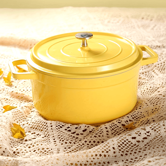 1 piece Enamel Non-Stick Pot with Lid, versatile multi-purpose pot for stewing, making soup, and cooking. Suitable for use in the oven, induction cooker, halogen and gas stove, and electric ceramic stove. Available in sizes 93 oz and 160.6 oz.