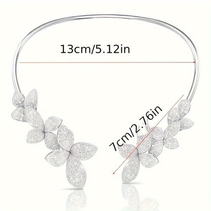 Women's High-End Rhinestone Necklace with Flower Collar: A Versatile and Personalized Accessory