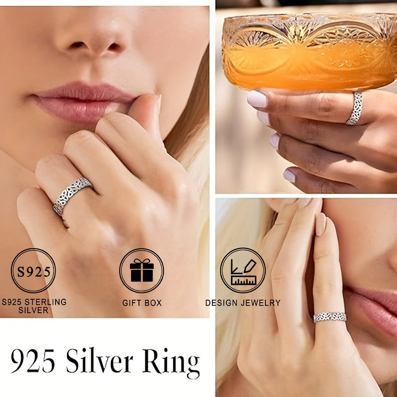 The Trinity Knot Hollow Ring in 925 Sterling Silver offers an elegant Celtic-inspired design. This fashionable and alluring piece of jewelry is the perfect gift for women and siblings, and comes beautifully presented in a gift box.