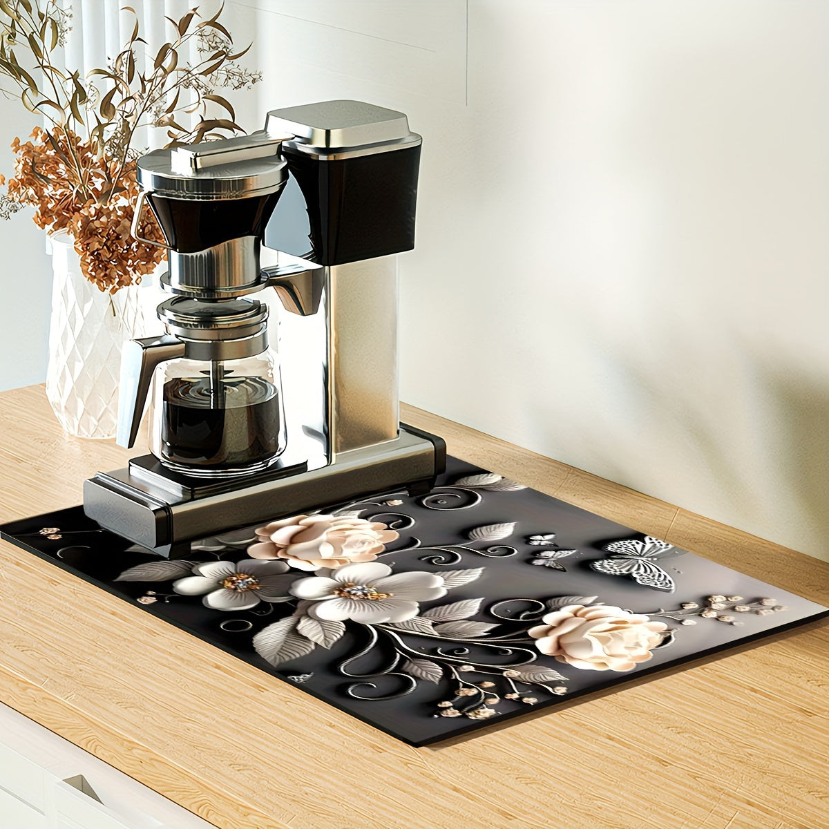 1 piece of 3D floral pattern absorbent mat made of soft silica gel with a non-slip quick-dry pad for kitchen countertop. Ideal dish drying mat for coffee machine, featuring a polyester cover. A must-have for your home kitchen!