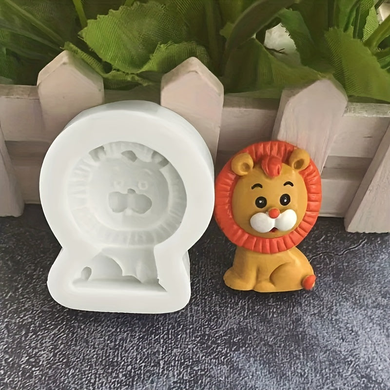 1 piece of adorable cartoon animal silicone molds for baking, cake decorating, and more. This food-grade ice tray mold can be used for fondant, chocolate, panna cotta, pudding, jelly, and resin clay. A fun addition to any kitchen!