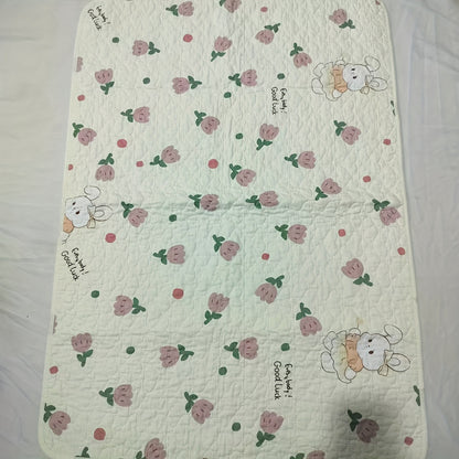 1 piece of a washable double-sided cotton diaper changing pad that can also be used as a mattress pad. Makes a great gift for Christmas, Halloween, Thanksgiving Day, New Year's, or Valentine's Day. Please note that the color of the lining and hemming is