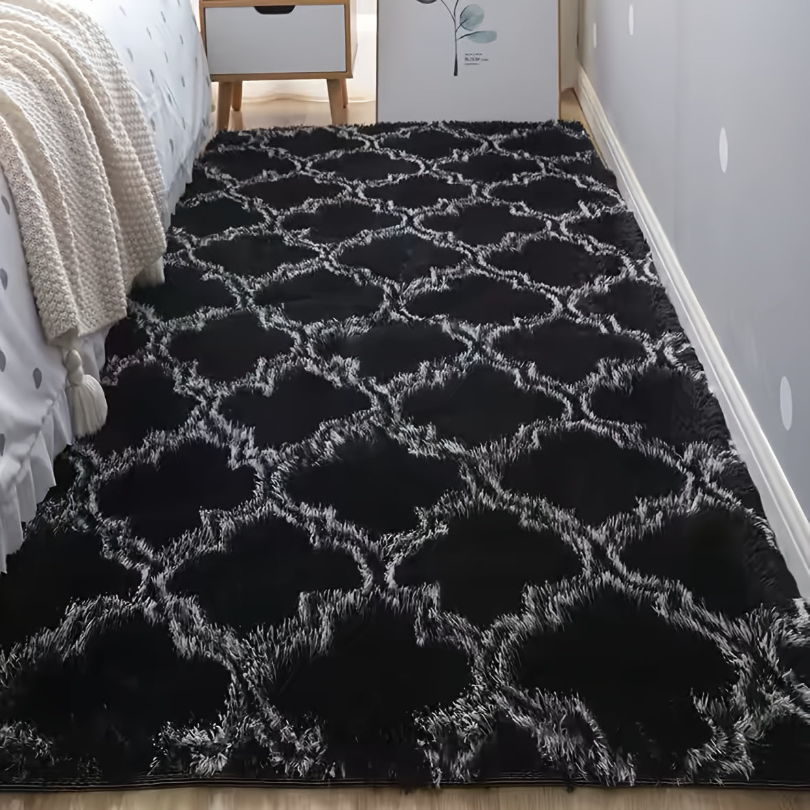 1 piece of a fluffy long pile area rug, designed with a non-slip feature and soft material. Perfect for adding a cozy Nordic style to your home decor, ideal for placing in the living room, sofa area, or by the bay window as a soft bedroom bedside carpet.