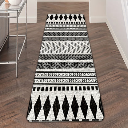 1 piece Non-Slip Moroccan area rug - Luxuriously soft and long-lasting rug for laundry room, bathroom, kitchen, bedroom, living room, and dining room - Easy to clean in the washing machine and features a stylish braided design