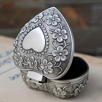 [Highly-Desired] Beautiful Bohemian Style Silvery Heart-Shaped Alloy Jewelry Box with Floral Patterns - Featuring a Metal Ring Holder, Luxurious Fabric Interior, and Secure Clasp Closure - An Ideal Gift for Valentine's Day