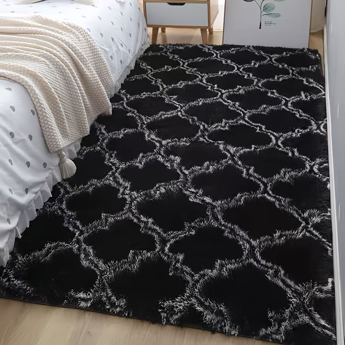 1 piece of a fluffy long pile area rug, designed with a non-slip feature and soft material. Perfect for adding a cozy Nordic style to your home decor, ideal for placing in the living room, sofa area, or by the bay window as a soft bedroom bedside carpet.