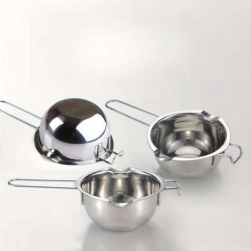 1 piece of a double boiler pot that can be used as a chocolate melting pot or butter warmer. Perfect for oil heating, wax melting and other cooking needs. A versatile kitchen utensil and gadget to add to your collection of kitchen accessories.