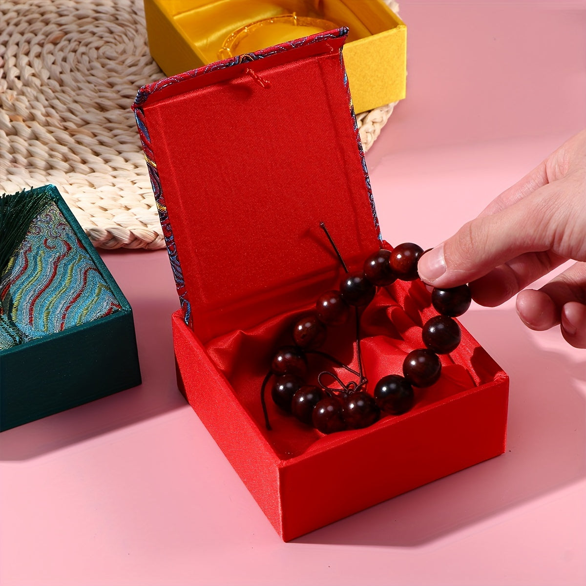 1 piece of Chinese Style Storage Box with Tassel, featuring Ancient Poetry Fabric Brocade design. Perfect for holding beads, bracelets, and other jewelry. Simple, elegant, and delicate, making it a great retro gift idea.