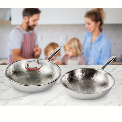 1 piece of 12.5/13.3-inch titanium wok, featuring a hammered tri-ply stainless steel construction with a lid. This Chinese wok is PFOA- and PTFE-free, ensuring a healthy and high-quality cooking experience. The wok is also dishwasher and oven-safe