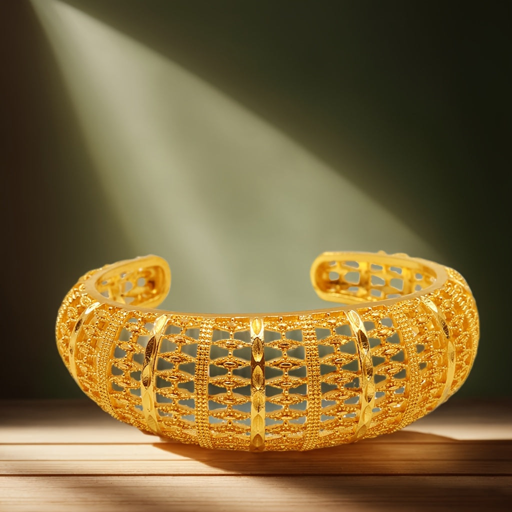 - Boho Style Zinc Alloy Open Cuff Bracelet
- Featuring Middle Eastern 3D Carved Hollow Design
- Non-Fading and Durable
- Perfect for Women's Dubai Wedding Bohemian Jewelry
- Ideal for Daily Wear and Special Gift Occasions
- Versatile All-Season Accessory